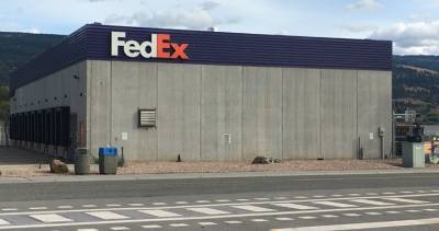 Coronavirus: Outbreak at FedEx depot in Kelowna, Interior Health investigating - globalnews.ca