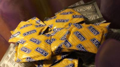 All middle and high schoolers in Vermont to get access to free condoms under new bill - fox29.com - state Vermont