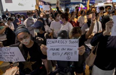 Prayuth Chan - Bangkok shuts down transit systems as protesters persist - clickorlando.com - Thailand - city Bangkok