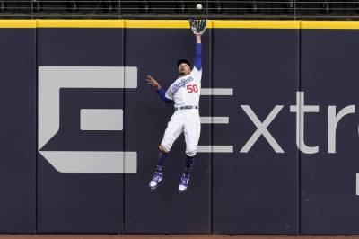 Marcell Ozuna - Walker Buehler - Betts, with another great grab, shows what Dodgers wanted - clickorlando.com - city Atlanta - state Texas - county Arlington