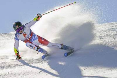 Swiss skier Caviezel has slim 1st-run lead in season opener - clickorlando.com - Switzerland - Italy - Norway
