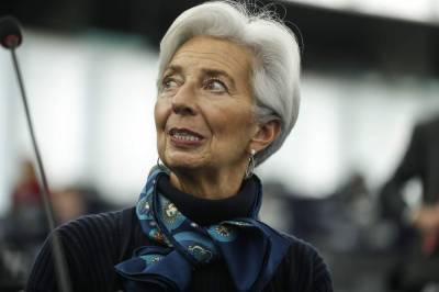 Christine Lagarde - Europe's central banker: Recovery 'risks losing momentum' - clickorlando.com - France