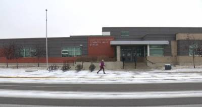 Alberta Health - COVID-19 case forces closure of Calgary school amid provincial staffing ‘crisis’ - globalnews.ca - county Hill