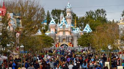 Theme park leaders oppose California's proposed reopening rules - fox29.com - state California - state Florida - city Sacramento