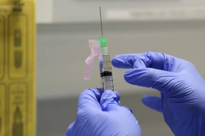UK to infect healthy volunteers to speed up vaccine efforts - clickorlando.com - Britain
