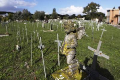 Italy probes why women's names mark aborted fetuses' graves - clickorlando.com - Italy - city Rome
