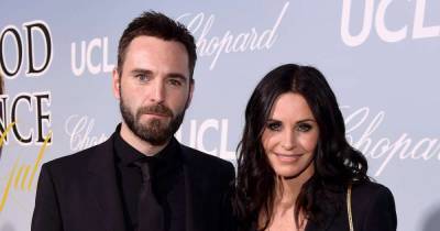 Johnny Macdaid - Courteney Cox reflects on not being with partner Johnny McDaid for over 200 days amid pandemic - msn.com - Britain - Ireland - state California