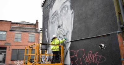 Ian Curtis - Ian Curtis mural takes shape in Northern Quarter ahead of mental health music festival - manchestereveningnews.co.uk - city Manchester
