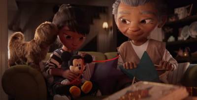 ‘From our family to yours:’ Stuffed Mickey tugs at your heartstrings in Disney Christmas advert - clickorlando.com - state Florida - county Orange