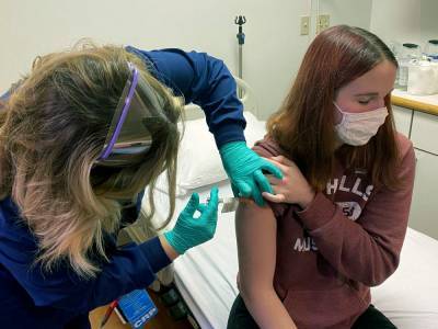 Donald Trump - Florida reports nearly 4,000 new infections as vaccine trials offer glimmer of hope - clickorlando.com - state Florida