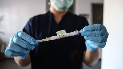 COVID-19 vaccine: Who will get the first doses? - fox29.com - Los Angeles