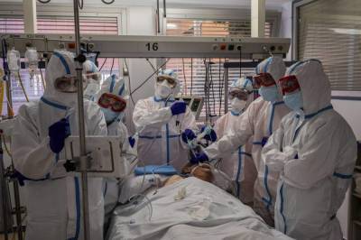 As virus spikes, Europe runs low on ICU beds, hospital staff - clickorlando.com - Italy - France