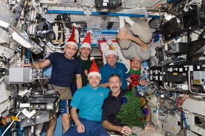 Shannon Walker - Soichi Noguchi - Michael Hopkins - Out of this world ways astronauts celebrate holidays in space - clickorlando.com - Japan