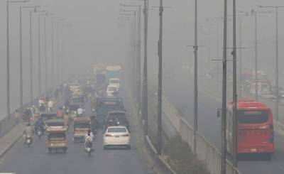 Pakistan's Lahore sees peak pollution as coronavirus surges - clickorlando.com - India - Switzerland - Pakistan - city New Delhi, India - city Lahore, Pakistan