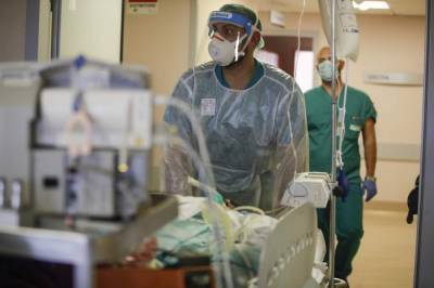 Italian hospitals face breaking point in fall virus surge - clickorlando.com - Italy