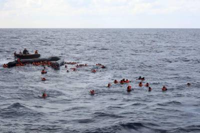 5 migrants evacuated, 257 onboard Mediterranean rescue ship - clickorlando.com - Italy - Spain - Libya - Malta