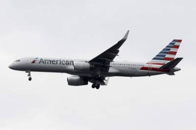 Passenger tries to break into cockpit on flight from Orlando to Philadelphia, police say - clickorlando.com - state Florida - city Philadelphia - city Orlando