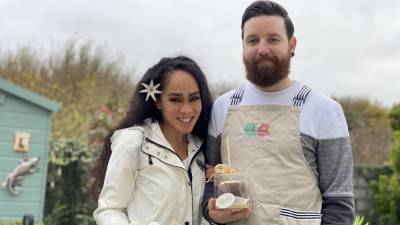 'Sweet' success for couple who were kept apart by Covid - rte.ie - Ireland - state Hawaii