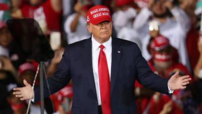 Donald Trump - Trump says he may 'stop by' rally planned in DC Saturday - fox29.com - Washington