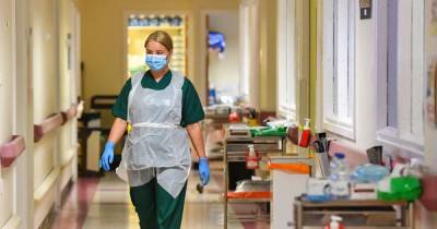 Northern Ireland - UK coronavirus hospital deaths up by 157 in sign fatalities may be flattening - mirror.co.uk - Britain - Ireland - Scotland