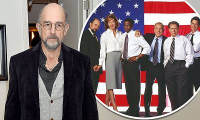 Richard Schiff - Sheila Kelley - Richard Schiff, 65, admitted to the hospital with COVID-19 - dailymail.co.uk
