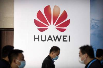 Huawei selling smartphone unit in face of US sanctions - clickorlando.com - China - city Beijing - Usa