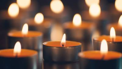 Tony Holohan - Mourners urged to observe Covid guidelines at funerals - rte.ie - Ireland