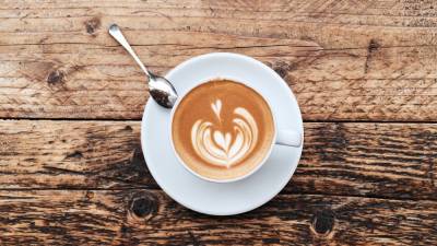 Arlene Foster - Cafes reopen in NI ahead of two week shutdown - rte.ie - Ireland