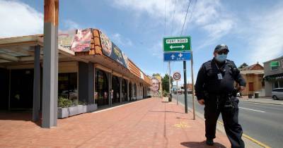 Coronavirus: Pizza shop worker's lie plunges 1.7 million people into strict lockdown - mirror.co.uk - Australia