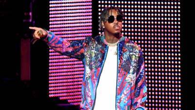 Kevin Winter - Jeremih reportedly out of ICU after battling COVID-19, according to TMZ - fox29.com - state California - city Los Angeles - Los Angeles, state California - city Chicago