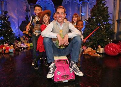 Ryan Tubridy - Ryan Tubridy teases the Toy Show’s COVID Inspector as the ‘funniest thing’ - evoke.ie