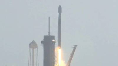 WATCH LIVE at 9:56 pm: SpaceX launches another round of Starlink satellites - clickorlando.com - Usa - county Early