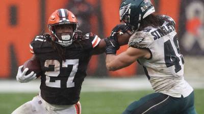 Myles Garrett - Nick Chubb - Gregory Shamus - Browns survive without Garrett, down Eagles 22-17 - fox29.com - state Ohio - Philadelphia, county Eagle - county Eagle - county Cleveland - county Brown