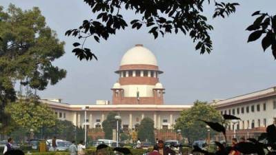 Justice Ashok Bhushan - Supreme Court says covid-19 situation has worsened in Delhi, Gujarat, asks Centre, states to file status reports - livemint.com - city New Delhi - city Delhi