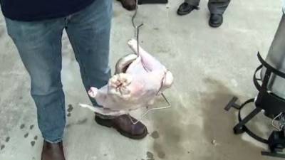 Is a deep fried turkey on your Thanksgiving menu? Follow these safety tips - fox29.com