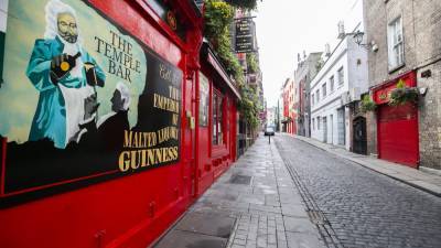 Padraig Cribben - Call for all pubs to be allowed reopen in December - rte.ie - Ireland