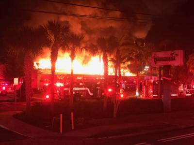 PHOTOS: ‘Suspicious’ fire breaks out at Village Plaza shopping center in Daytona Beach - clickorlando.com - state Florida - city Daytona Beach, state Florida