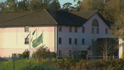 Principal calls for sharing of Covid-19 details after school closure - rte.ie - Ireland