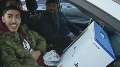 Father and son spend 2 nights outside Cherry Hill GameStop for Playstation 5 - fox29.com - state New Jersey - county Hill - county Cherry