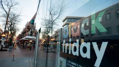 Black Friday offers lifeline to struggling retailers - fox29.com - New York