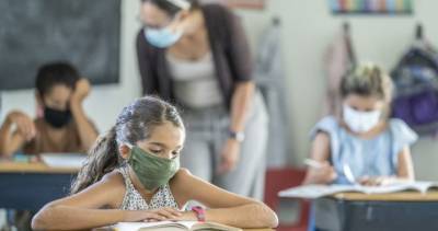 Fraser Health - After latest outbreak, Surrey teachers call for mandatory masks, smaller classes - globalnews.ca