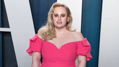 Rebel Wilson - Rebel Wilson Hits Her Goal Weight Of 165lbs. With ‘1 Month To Spare’ In Her Year Of Health - hollywoodlife.com - Usa