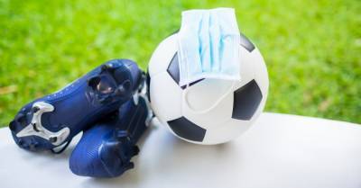 Isaac Ghinai - COVID-19 Outbreak Among a University’s Men’s and Women’s Soccer Teams — Chicago, Illinois, July–August 2020 - cdc.gov - city Chicago, state Illinois - state Illinois