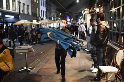 Bank of England deploys more stimulus as lockdown begins - clickorlando.com - Ireland - Scotland