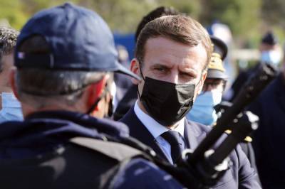 Emmanuel Macron - France boosts its border controls after terrorist attacks - clickorlando.com - Spain - France