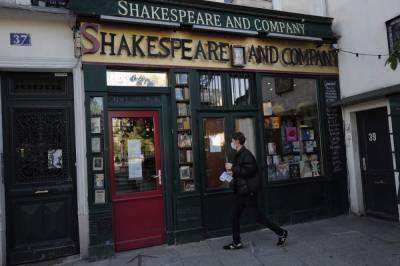 Virus-hit Paris bookshop Shakespeare & Co appeals for help - clickorlando.com - France - county George