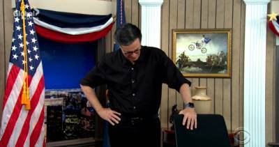 Donald Trump - Stephen Colbert - Stephen Colbert breaks down, calls Trump ‘fascist’ after White House speech - globalnews.ca - state Nevada