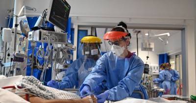 UK coronavirus hospital death toll rises by 366 as fatalities soar by 42% in a week - mirror.co.uk - Britain - Ireland - Scotland