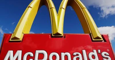 Saskatoon McDonald’s shuts down for cleaning after employee contracts COVID-19 - globalnews.ca - Canada
