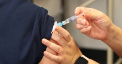 Albert Bourla - Pfizer's Coronavirus Vaccine Is 90% Effective in Early Data! - justjared.com - county Early